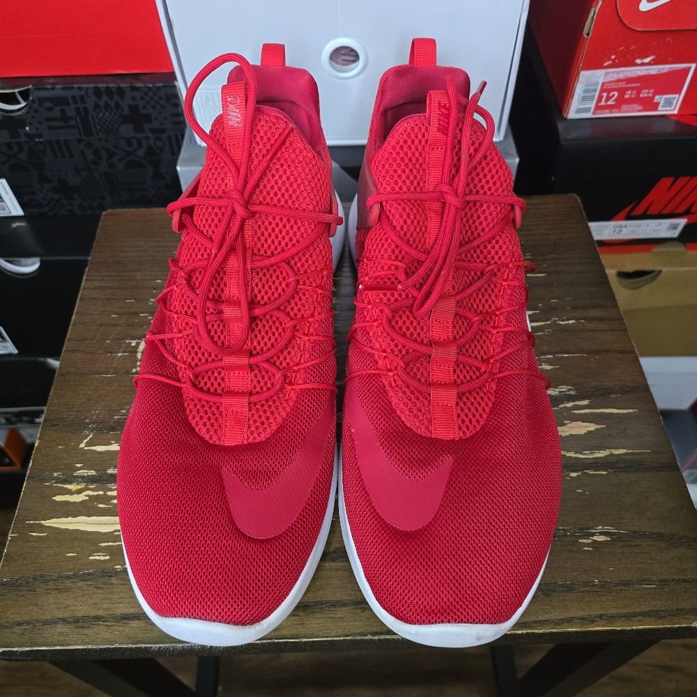 Nike Men's Darwin Men's Size 12